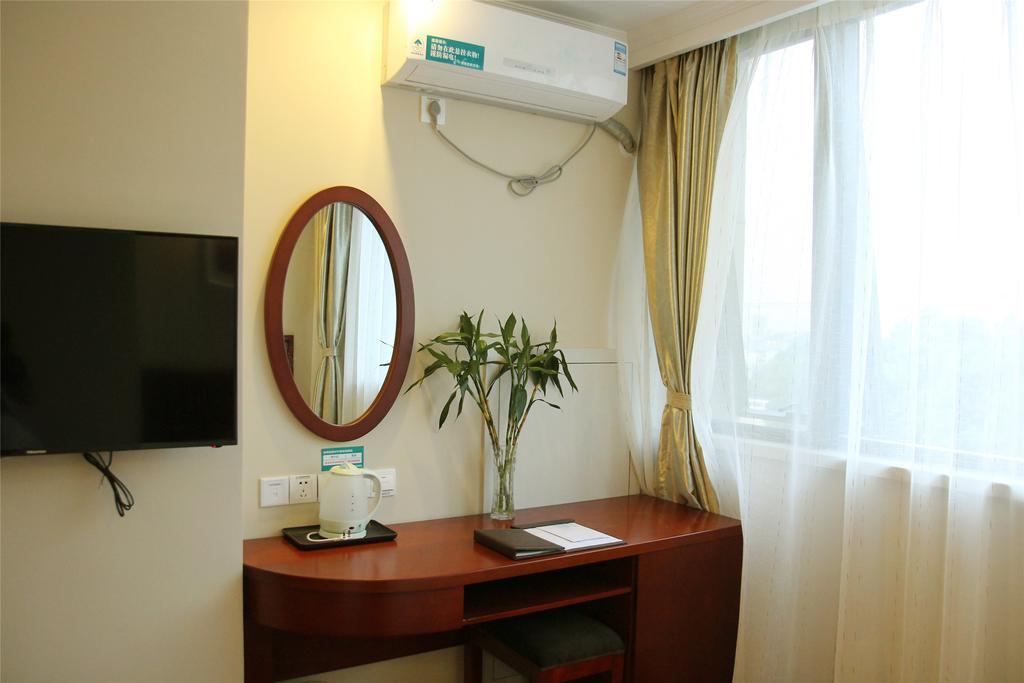 Greentree Inn Zhejiang Jiaxing West Zhongshan Road Vintage Car Building Express Hotel Exteriér fotografie
