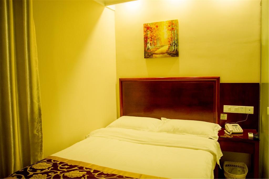 Greentree Inn Zhejiang Jiaxing West Zhongshan Road Vintage Car Building Express Hotel Exteriér fotografie
