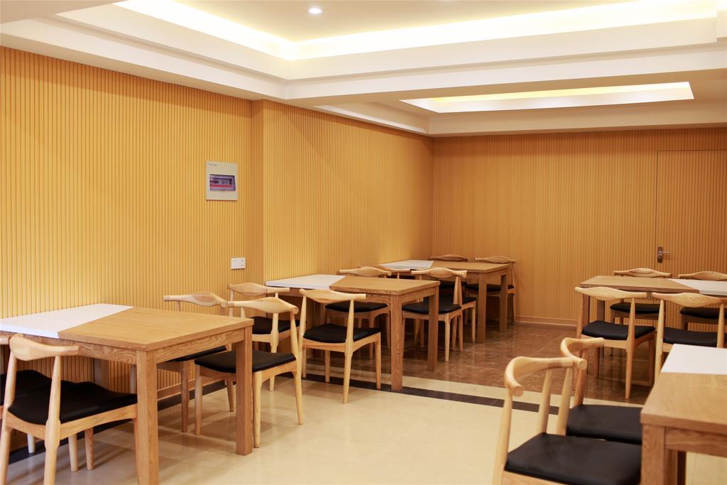 Greentree Inn Zhejiang Jiaxing West Zhongshan Road Vintage Car Building Express Hotel Exteriér fotografie