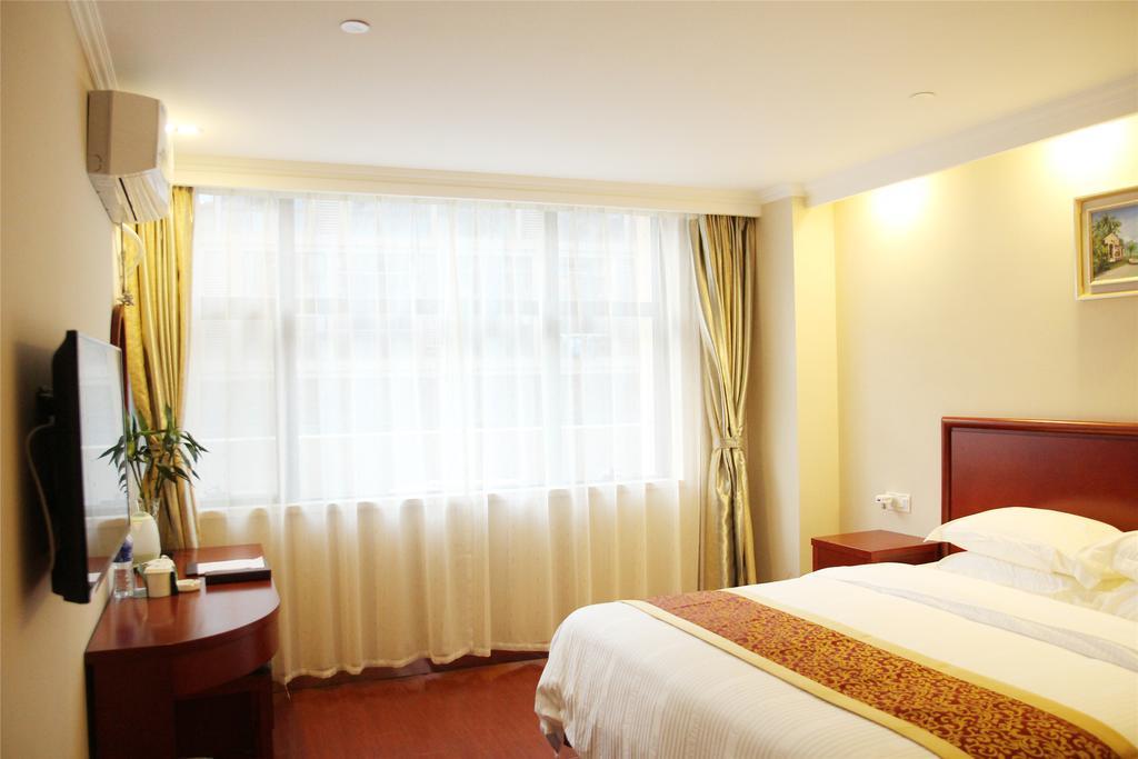 Greentree Inn Zhejiang Jiaxing West Zhongshan Road Vintage Car Building Express Hotel Exteriér fotografie